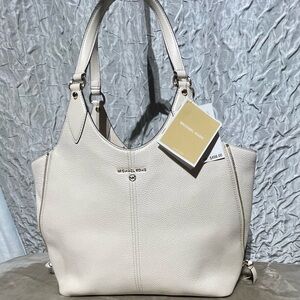 Michael Kors, Lg Tote, light cream color